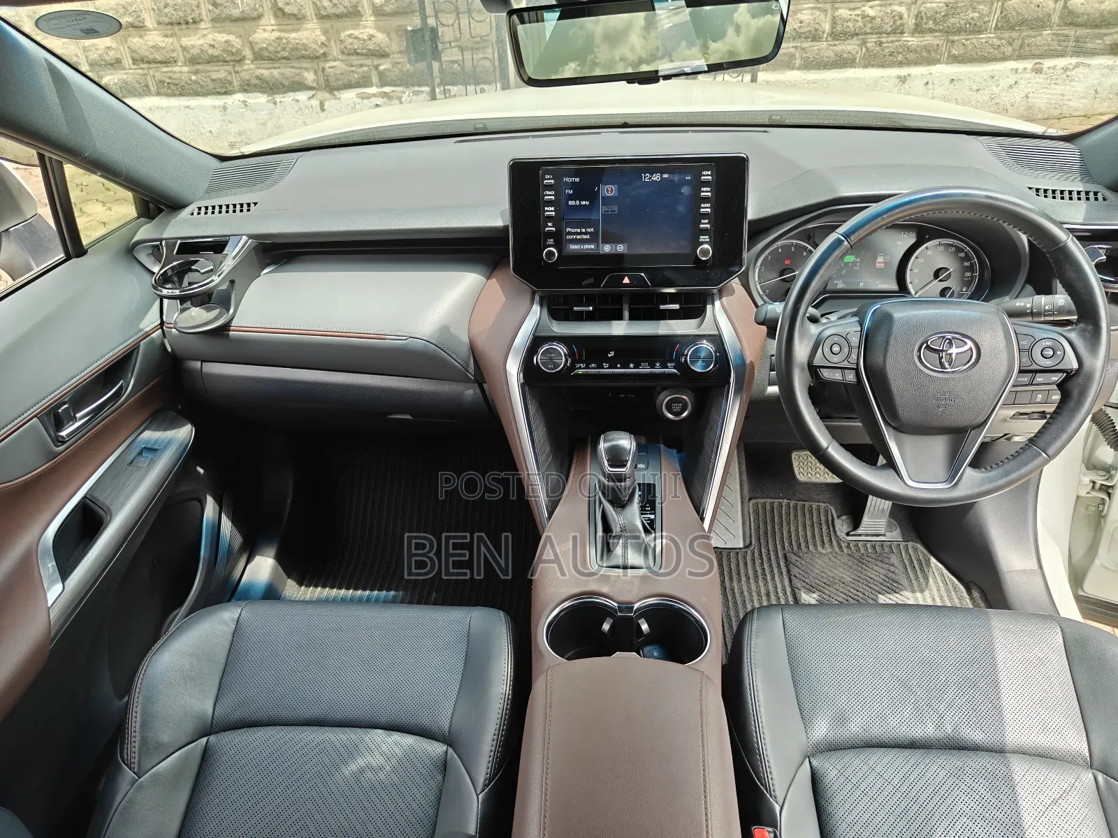 Toyota Harrier 2.0 2020 White
