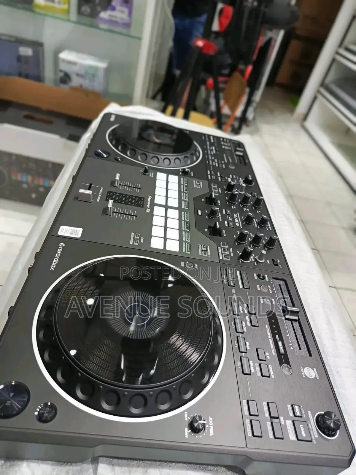 Pioneer Dj Ddj-rev5 4-deck Dj Controller With Stem Separation
