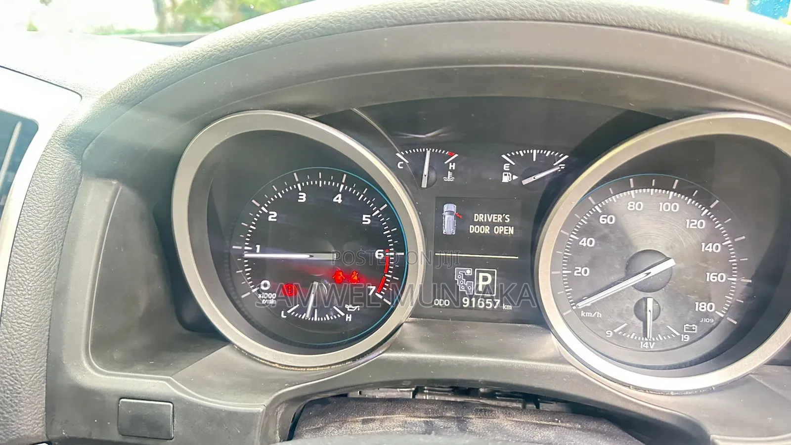 Toyota Land Cruiser 4.6 V8 ZX 2013 Black