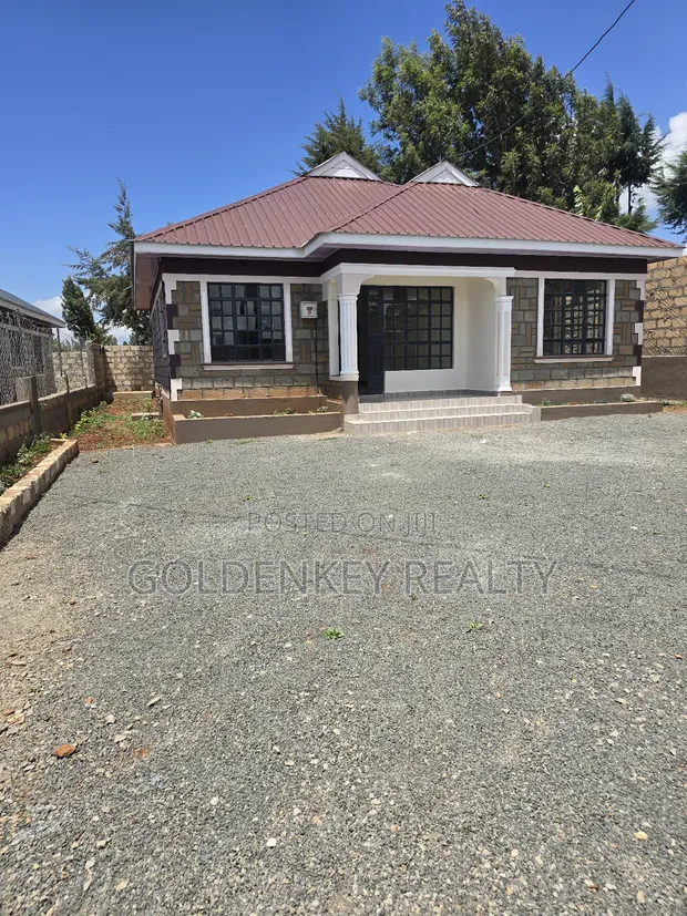 4bdrm Bungalow in Kibiku for sale