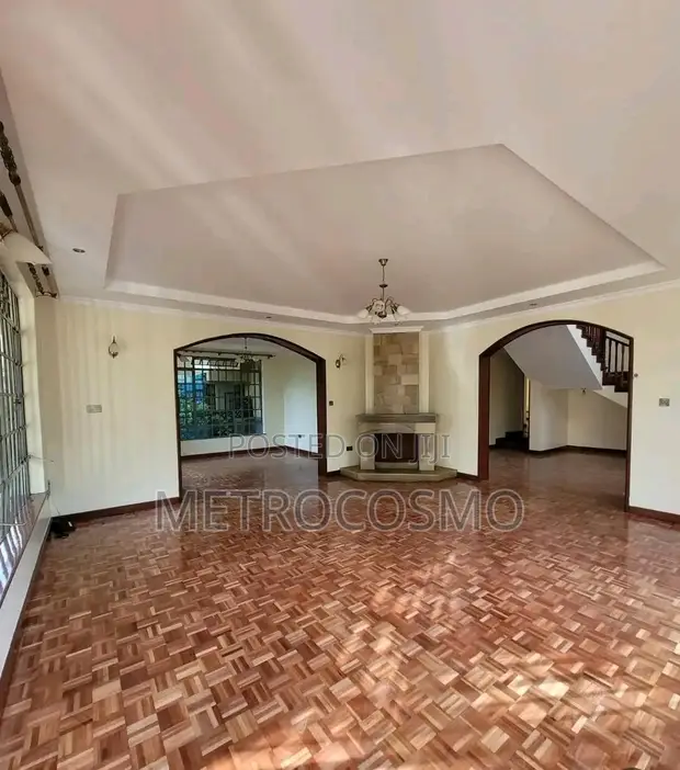 4bdrm Townhouse / Terrace in Muthangari for rent
