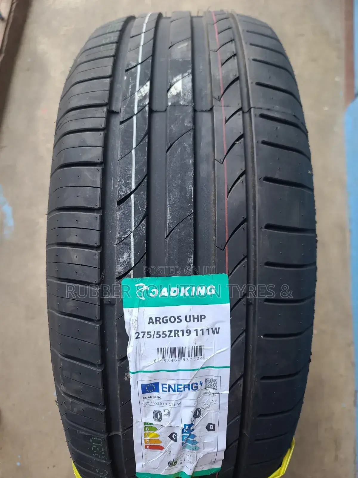 275/55r19 Roadking Tires
