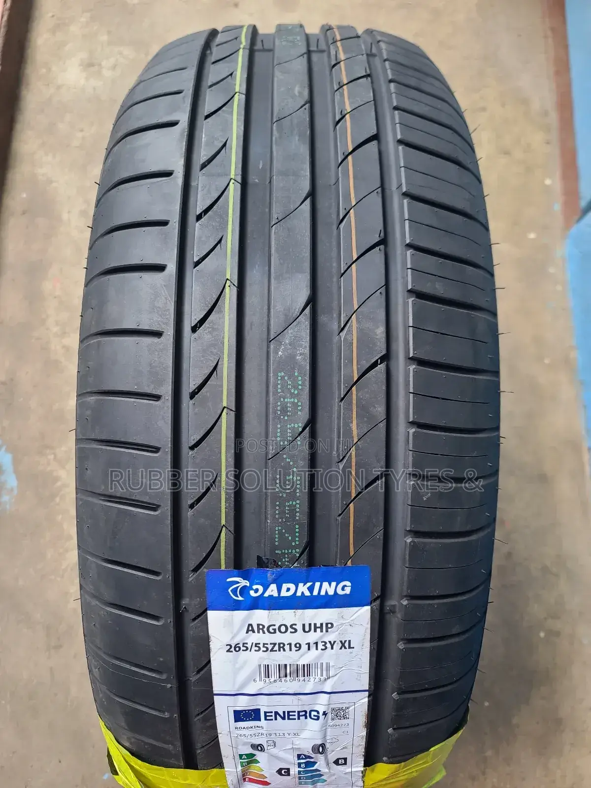 265/55r19 Roadking Tires