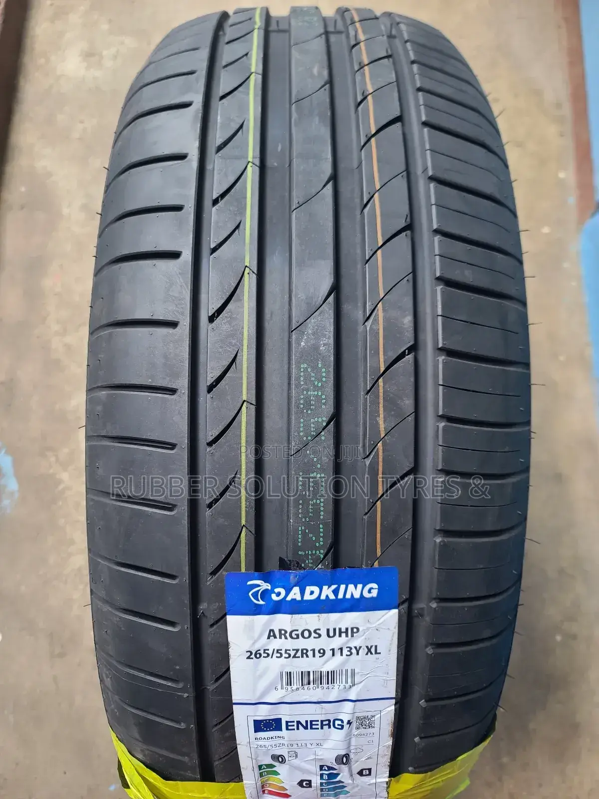 265/55r19 Roadking Tires