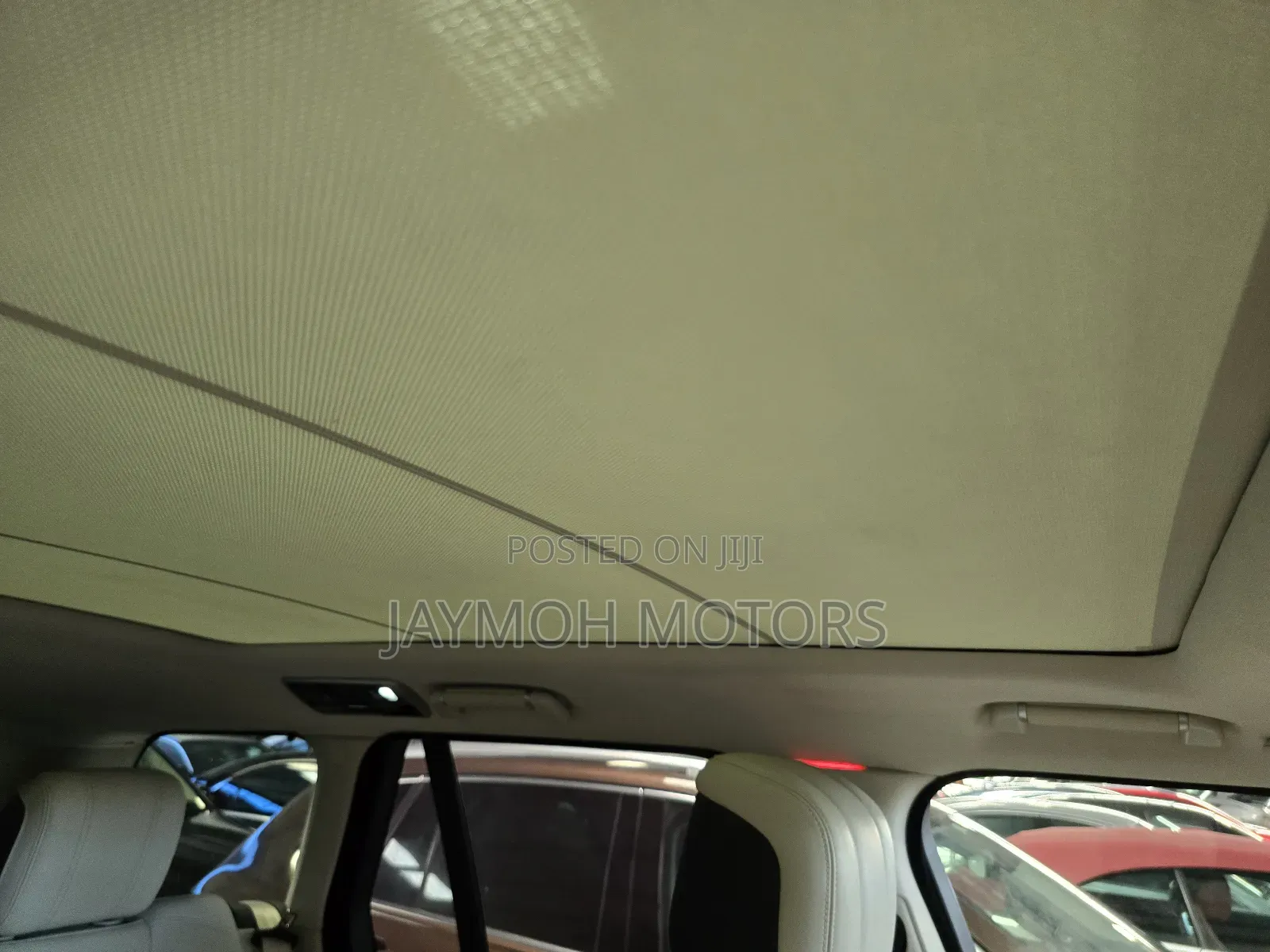 Land Rover Range Rover Vogue 2020 Gold