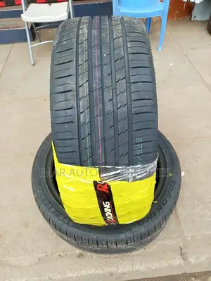 255/30r21 Road King Tyres – Perfect for Luxury Sports Cars