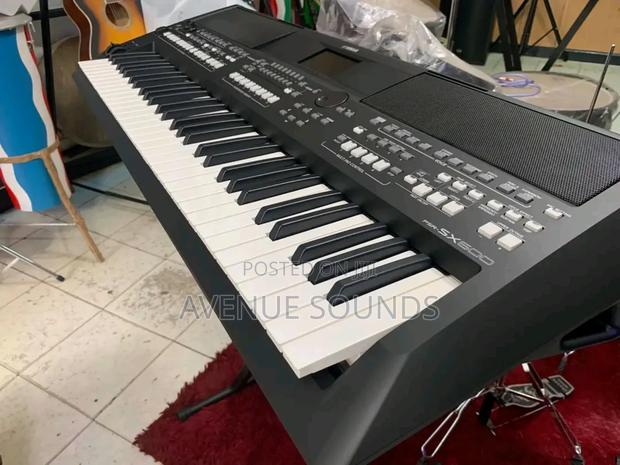 Yamaha 61-key Arranger Digital Keyboard - thumbnail 3