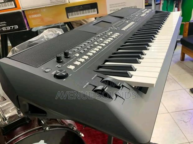 Yamaha 61-key Arranger Digital Keyboard - thumbnail 7