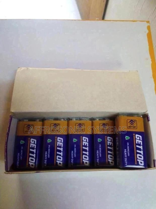 Heavy Duty 9v Battery - main view