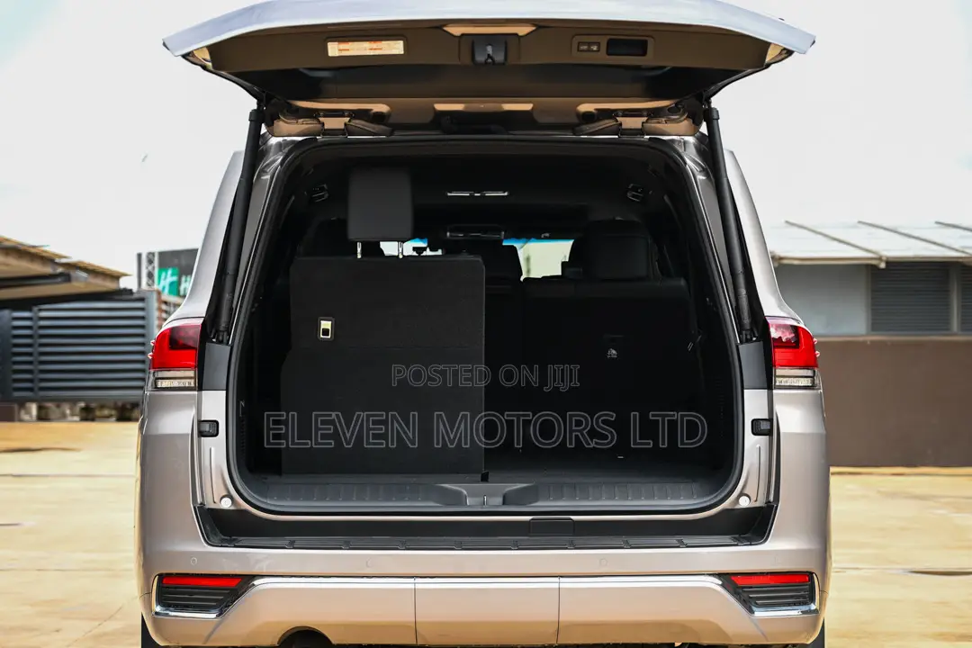 Toyota Land Cruiser 2022 Brown