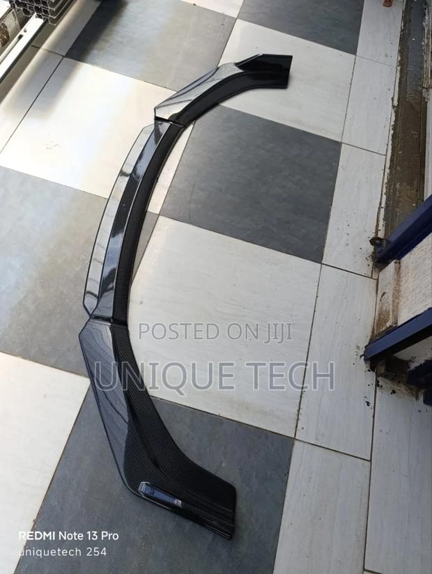 Universal Carbon Fibre Front Bumper Lip Stylish Car Splitter