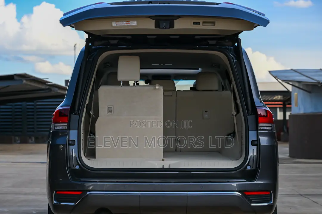 Toyota Land Cruiser 2023 Gray