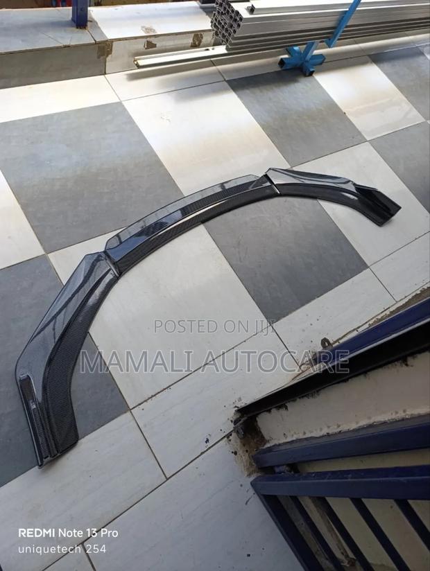 Universal Front Lip Splitter Carbon Fibre Design Car Accessory - main view