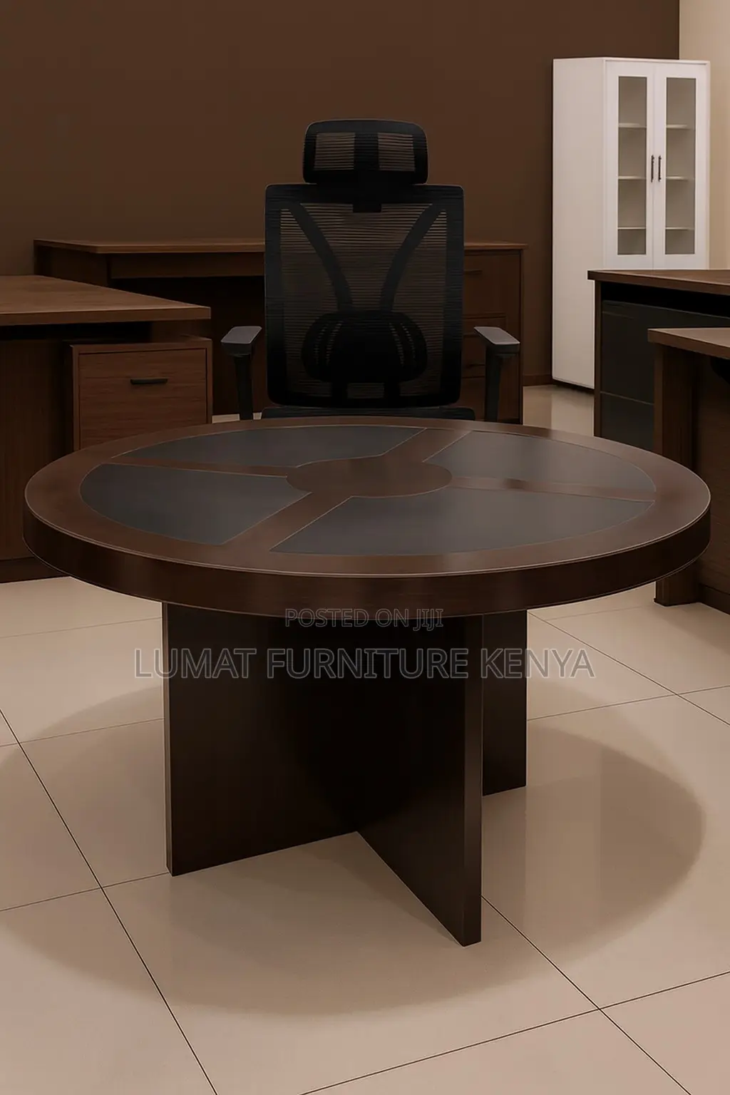 Corporate Round Desk
