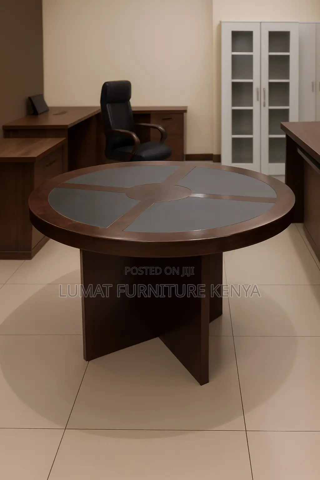 Corporate Round Desk