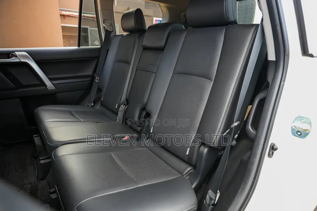 Toyota Land Cruiser Prado 2019 Pearl