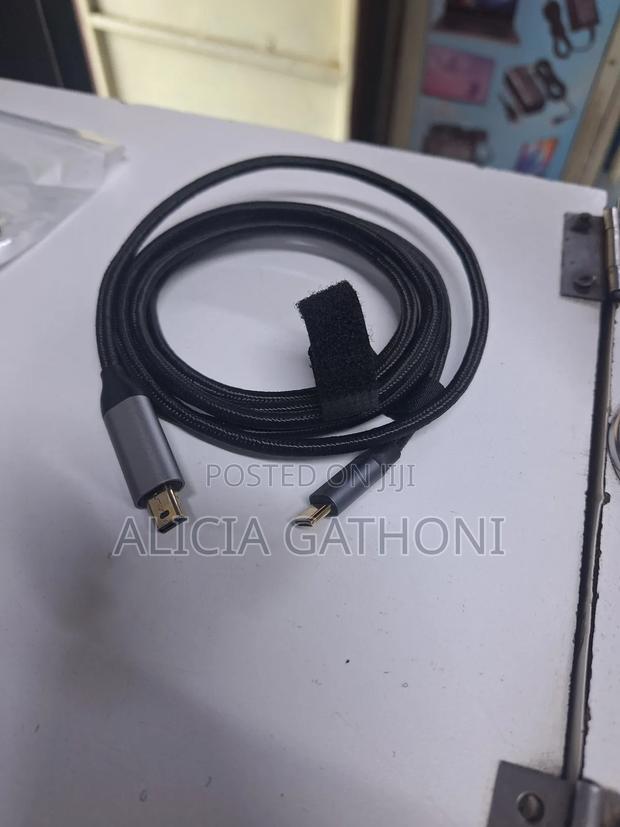 Type C to Thunderbolt Cable - thumbnail 2