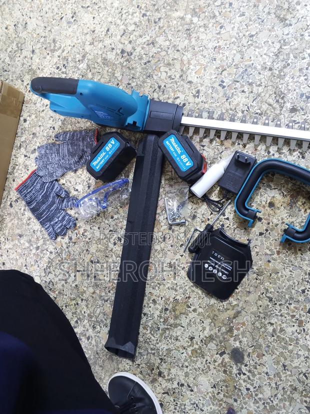 Makita Cordless Hedge Trimmer 88v