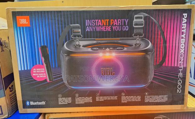 JBL Partybox on-the-Go 2 With Mic - main view
