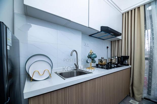 Fully Furnished 2 Bedroom Kilimani - thumbnail 3