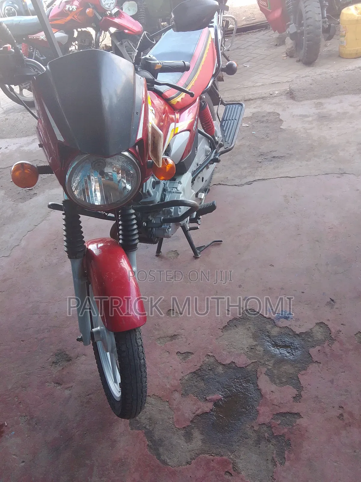TVS HLX Plus ES 2024 Red