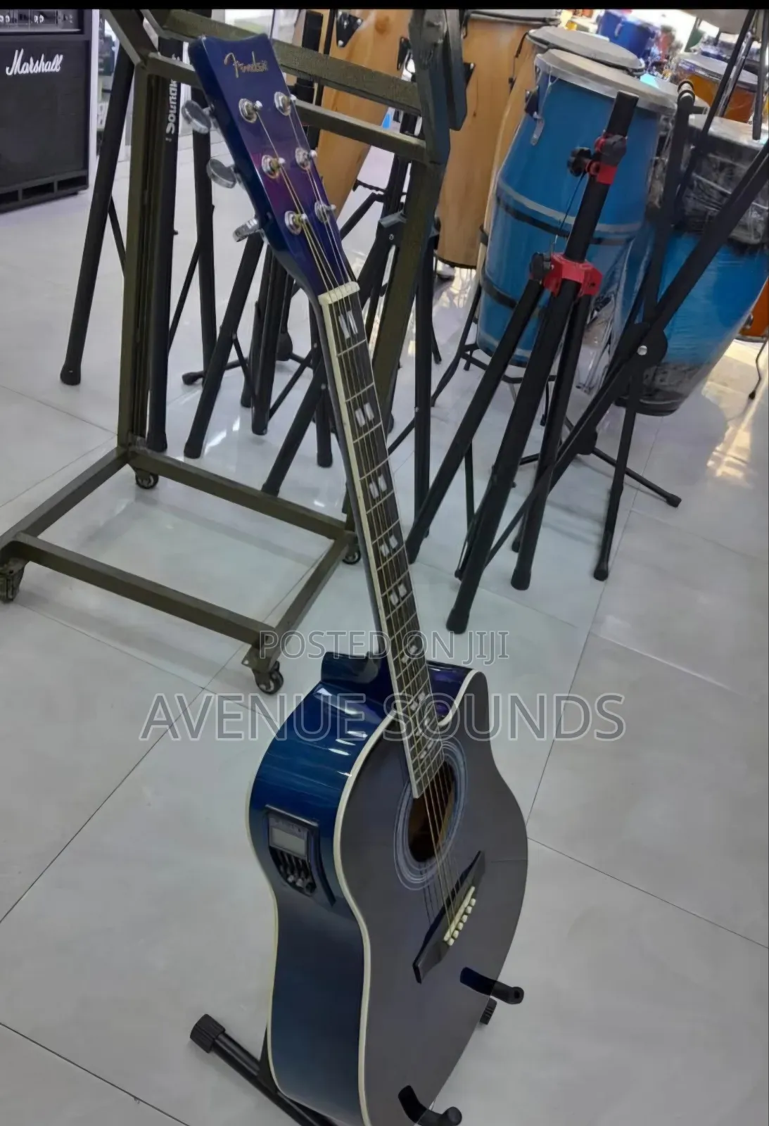 Semi Acoustic Size 41 Proffesional Fender Guitar