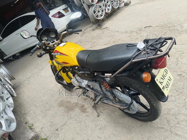 Bajaj Boxer 125 2024 Yellow - thumbnail 4