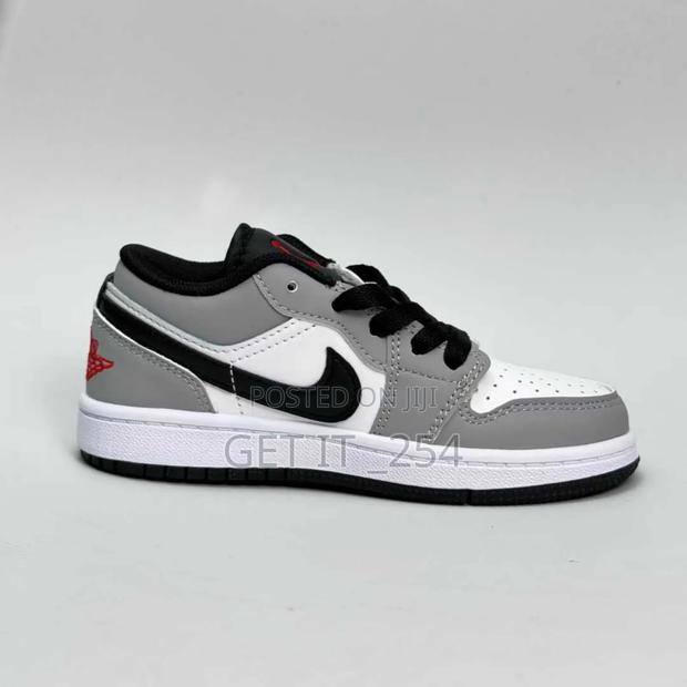 Kids Nike DunkSmoke GraySize:22,23,24,25,33,34,36 - thumbnail 3