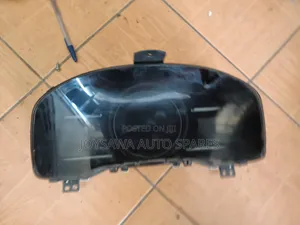 Honda Fit Shuttle 2015 Clock