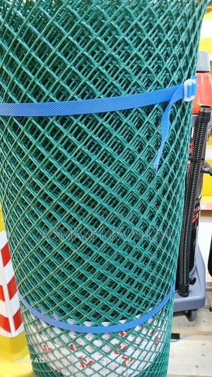 Plastic Flat Net Green 25mtrs ×1.2m - thumbnail 3