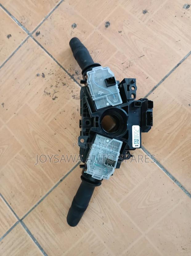Honda Fit Shuttle 2015 Headlight Switch - main view