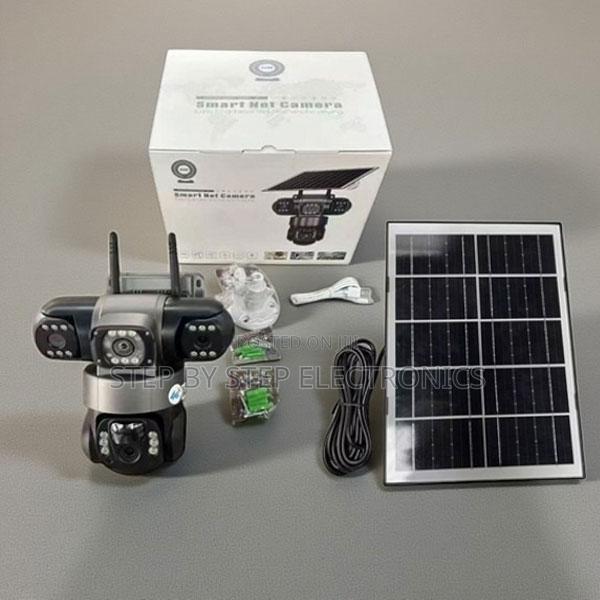 Full-Color 4g Solar PTZ Triple Lens CCTV Camera With 8w Solar Panel