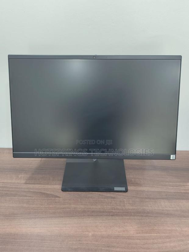 Desktop Computer Lenovo V530 AIO 8GB Intel Core i5 SSD 512GB - thumbnail 2