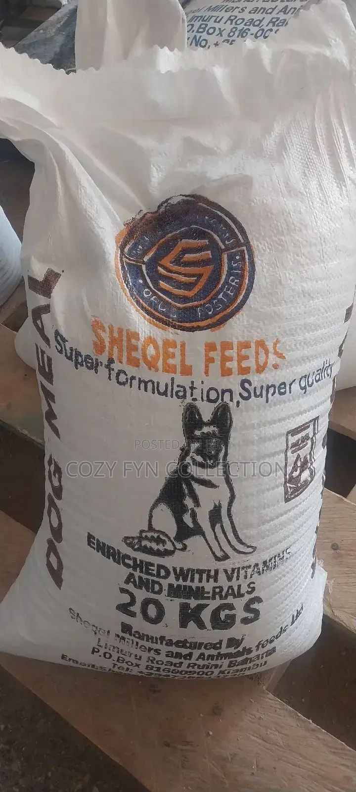 Dogs Food Dry