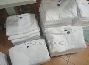 Classic White Cotton Round Neck Tshirts