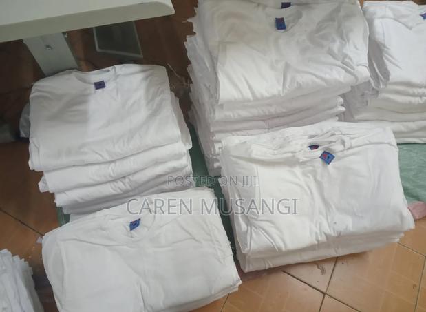 Classic White Cotton Round Neck Tshirts - thumbnail 3