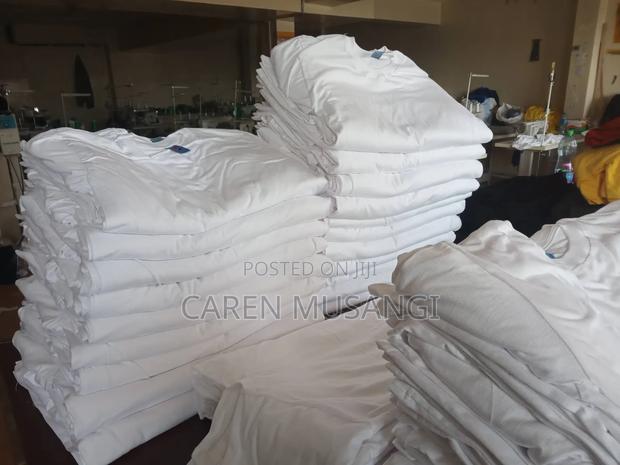 Classic White Cotton Round Neck Tshirts - thumbnail 4