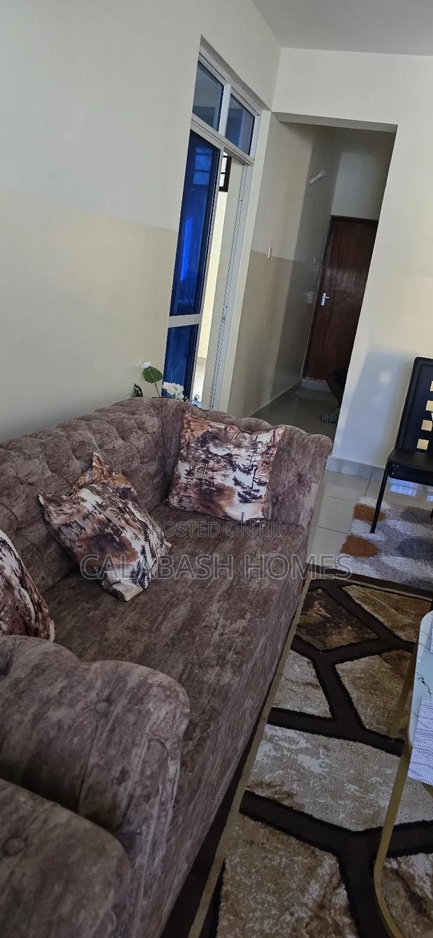 3 Bedroom Beach Road - thumbnail 5