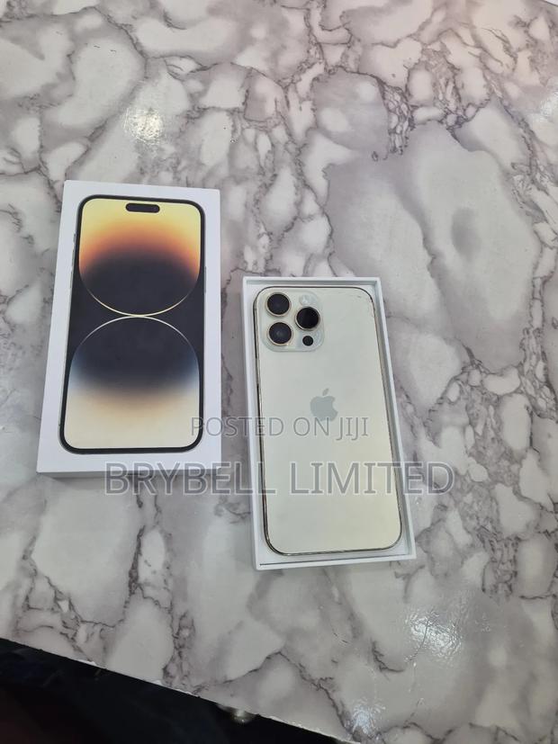 Apple iPhone 14 Pro Max 256 GB Gold - main view