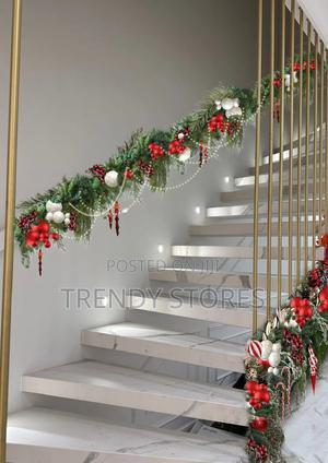 Prelit Christmas Garland - thumbnail 2