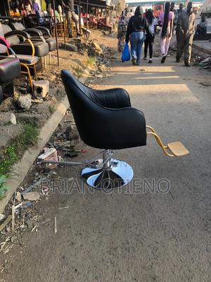 Rotating/ Hydraulic Styling Seats - main view