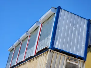 Container Stalls! 40ft High Cube Container With Shops!