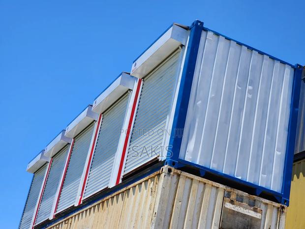 Container Stalls! 40ft High Cube Container With Shops! - thumbnail 2