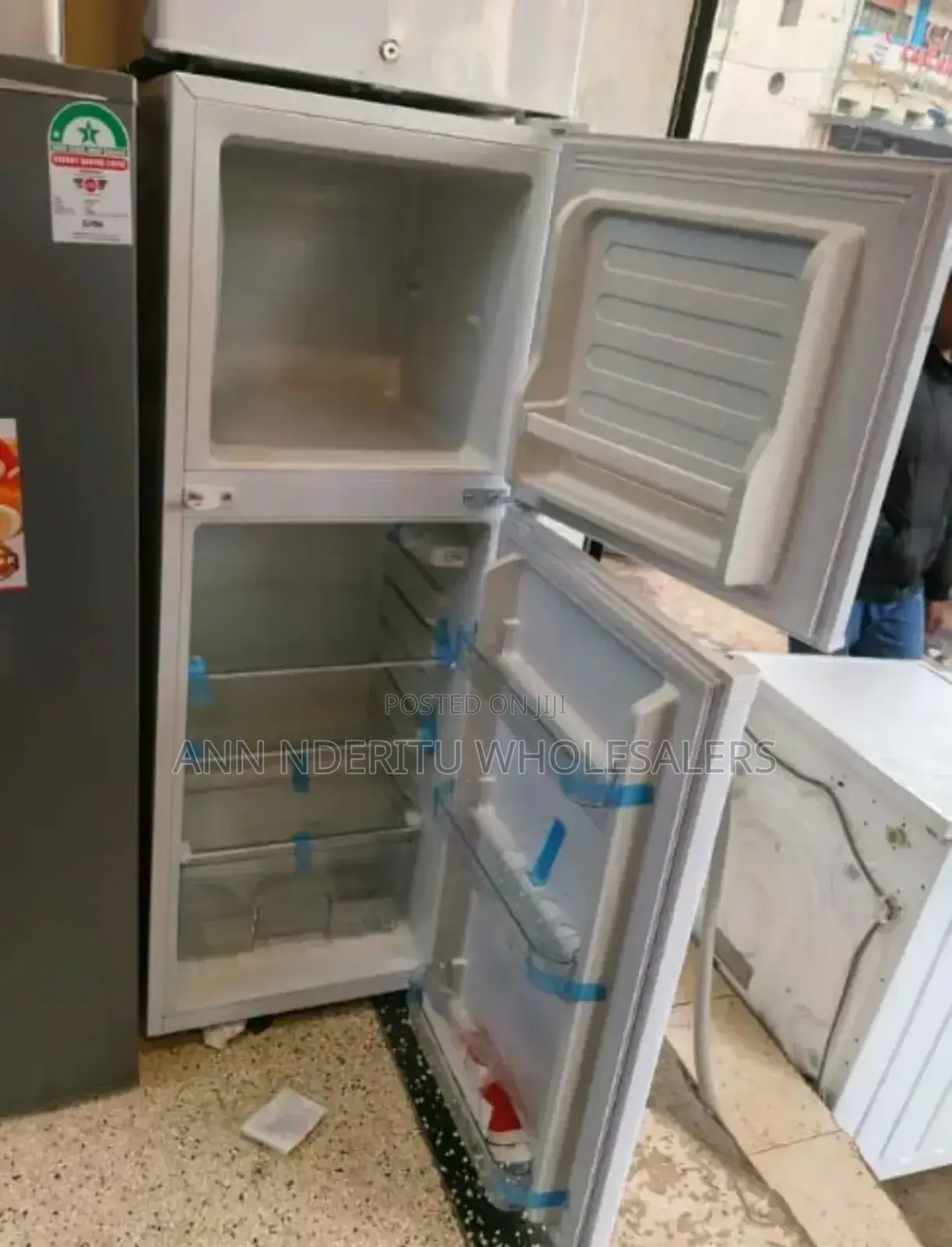 128ltrs Ramtons Fridge