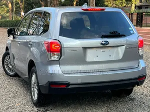 Subaru Forester 2018 Gray