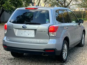 Subaru Forester 2018 Gray