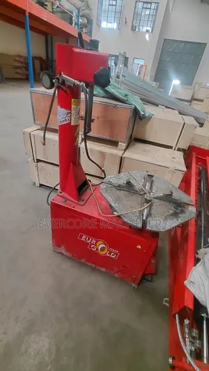 Slightly Used Electric Tyre Changer Machine Good Condition.