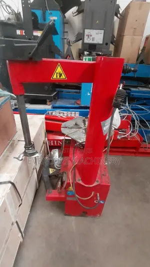 Slightly Used Electric Tyre Changer Machine Good Condition.
