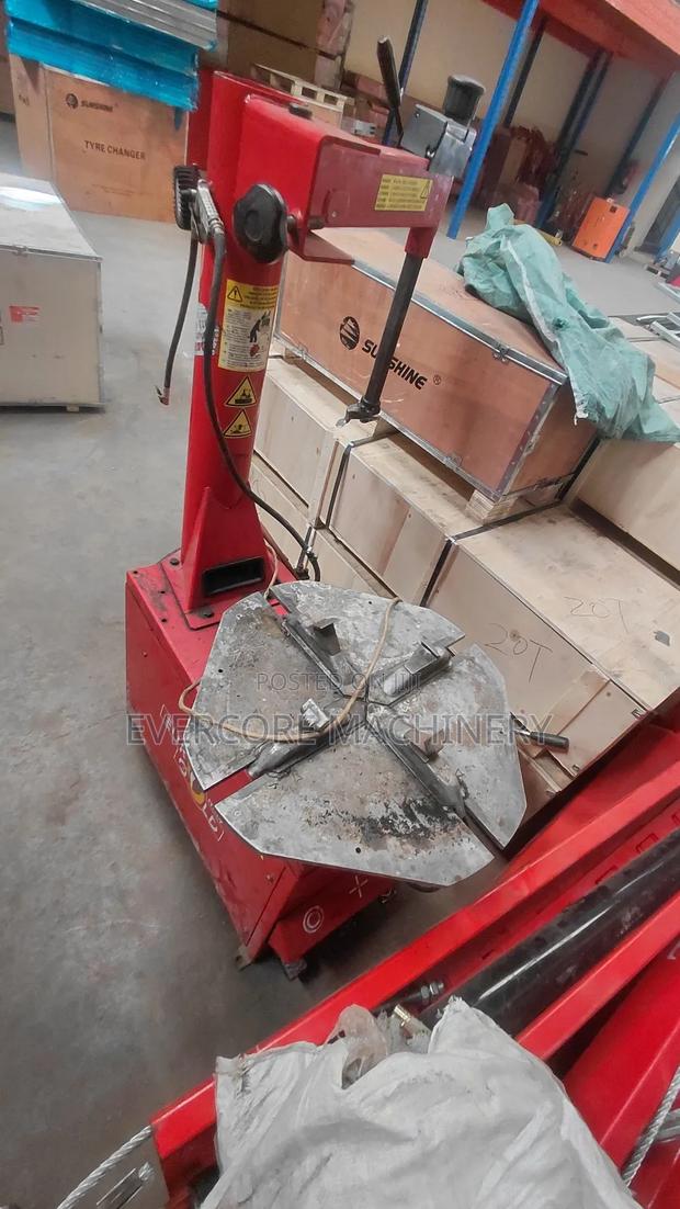 Slightly Used Electric Tyre Changer Machine Single Phase. - main view