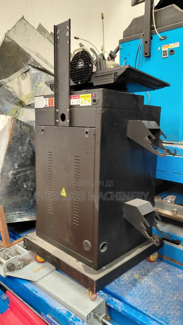 Best Quality Slightly Used Wheel Alignment Machine for Sale. - thumbnail 3